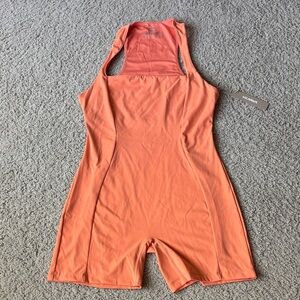 NWT Vilanva Apron Neck Active Romper - Apricot Orange - Women’s Size Medium
